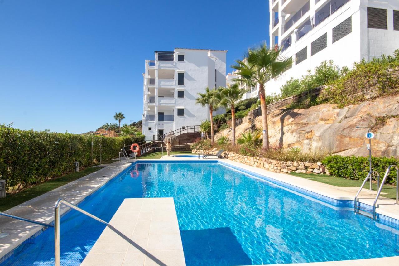 Luxury 2 Bedrooms Apt With Seaview Blue Suite 4104 Manilva Exterior photo